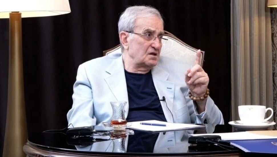 Besim Tibuk: Uçak şirketleri halkı soyuyor, hükümet ses çıkartmıyor