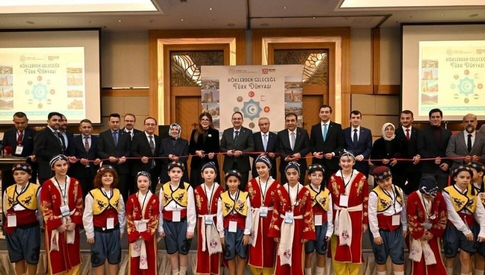 Mendeli,“Köklerden Geleceğe Türk Dünyası; Türk Devletleri Teşkilatı Üye ve Gözlemci Ülkeler Fuarı”na katıldı