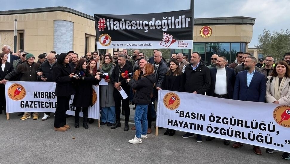 Meclis önünde “ifade özgürlüğü” eylemi: Geri adım atılmazsa Meclis önünde çadır kuracağız