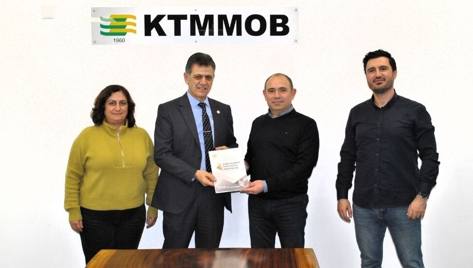 Kamu Hizmeti Komisyonu, 2025 Faaliyet Raporu'nu Mühendis ve Mimar Odaları Birliği’ne sundu