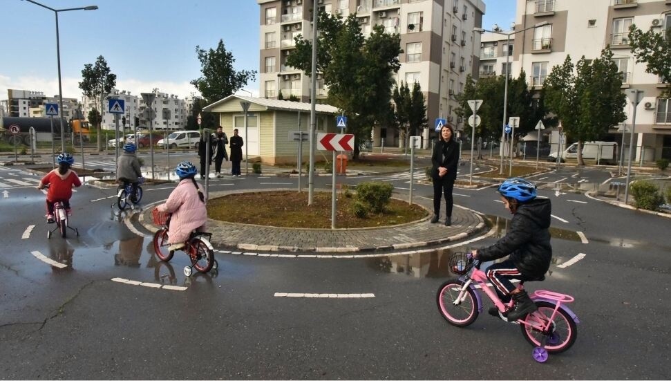 İlkokul öğrencilerine yönelik trafik eğitimleri yeniden başladı: Hedef 3 bin öğrenciye ulaşmak