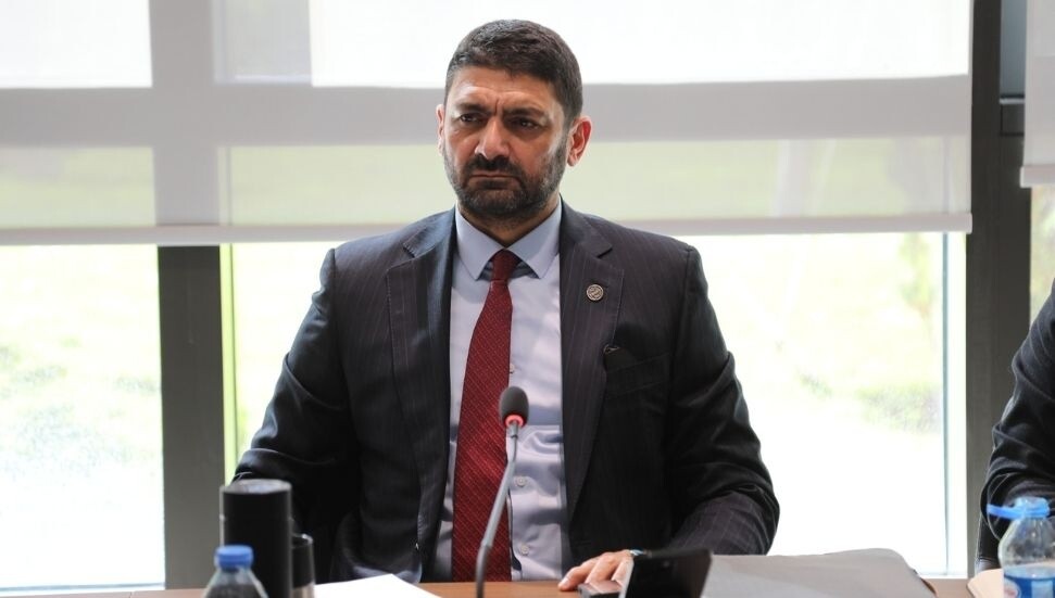 İdari, Kamu ve Sağlık İşleri Komitesi, gündemindeki yasa önerilerini görüştü