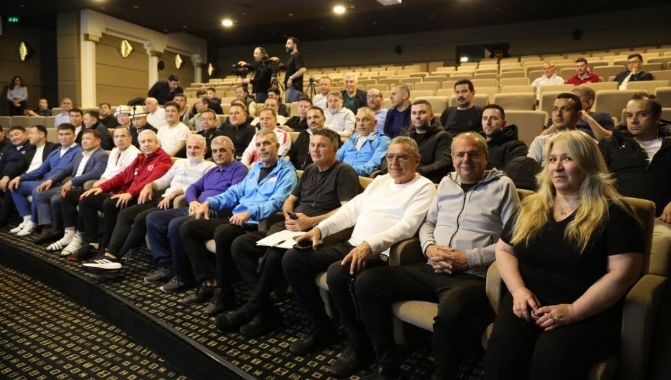 Cumhuriyet Meclisi'nin de yer aldığı Türk Dünyası Parlamentolar Arası Futbol Turnuvası Antalya’da başlıyor