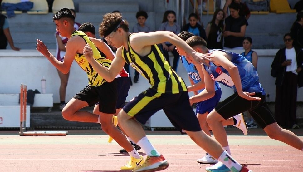 Ortaokullar atletizm eleme yarışları başladı: İlk gün liderleri belli oldu