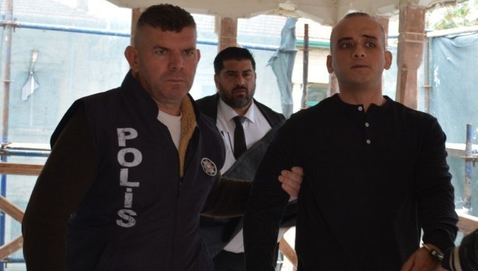 Yaklaşık 15 gram uyuşturucu bulundurmakla suçlanan zanlı 1 yıl hapis cezasına çarptırıldı