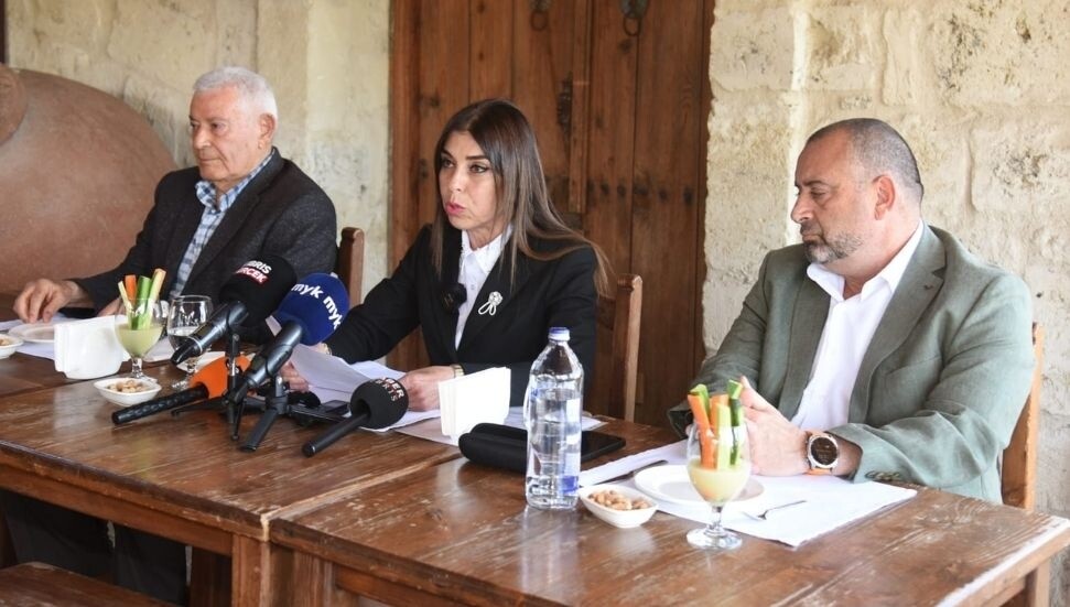 İzlem Gürçağ Altuğra UBP’den istifa ederek Halkın Partisi'ne katılacağını duyurdu
