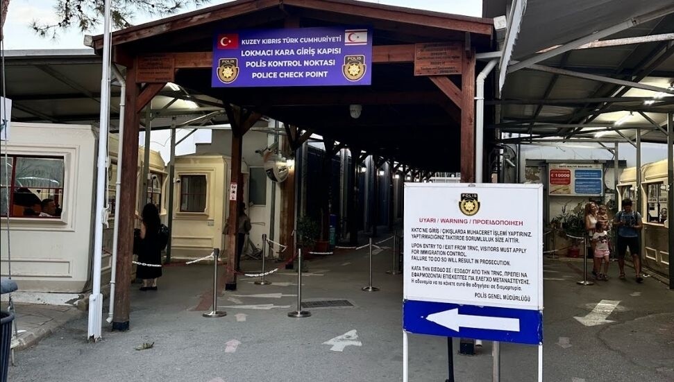 Kuzey Kıbrıs'tan gümrüksüz bir şekilde 5 karton sigara, 2 kilo tütün alan kişiye bin 270 Euro para cezası