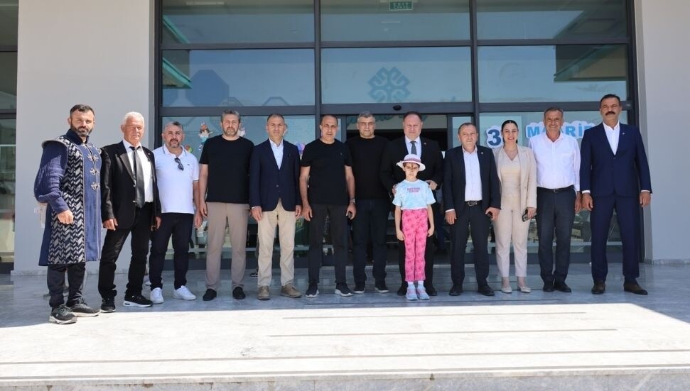 Öztürkler, Maarif Yaz Şenliği'ne katıldı: Nitelikli çocuklar, nitelikli bir geleceğin en güçlü teminatıdır
