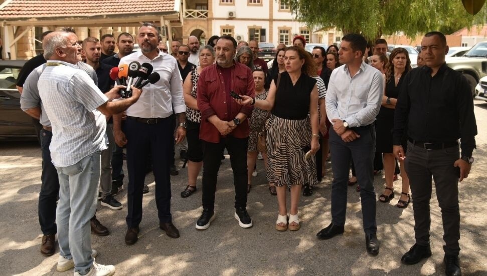 Sendikalardan mahkemelerdeki personel eksikliğine karşı eylem: Sorun çözülmezse eylemler devam edecek!