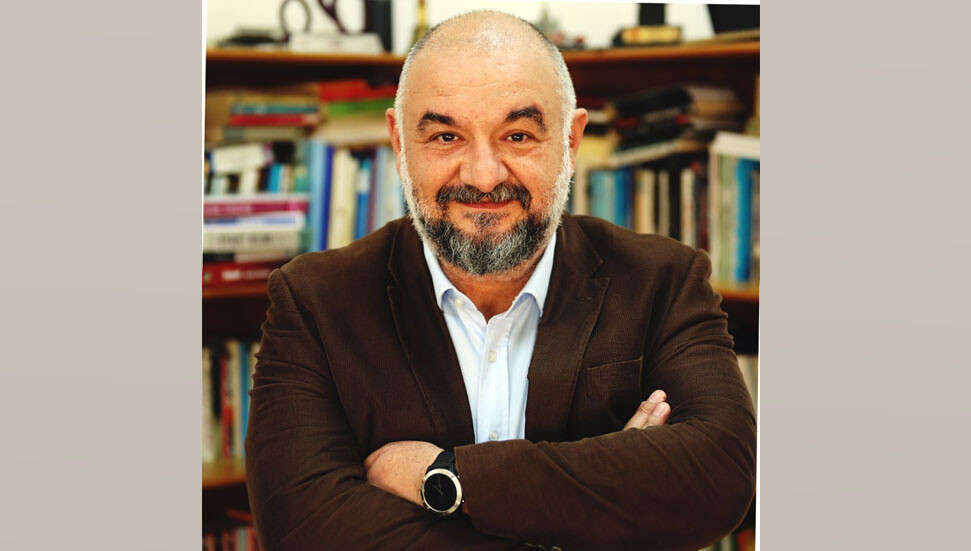 Rasıh Reşat: Rumlar, inşaat sektörünün altüst olmasını zafer ilan etti, devlet başkanı o şehir benim, o şehir senin diye geziyor