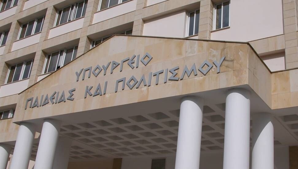 Güney Kıbrıs'ta okullar gelecek hafta açılacak