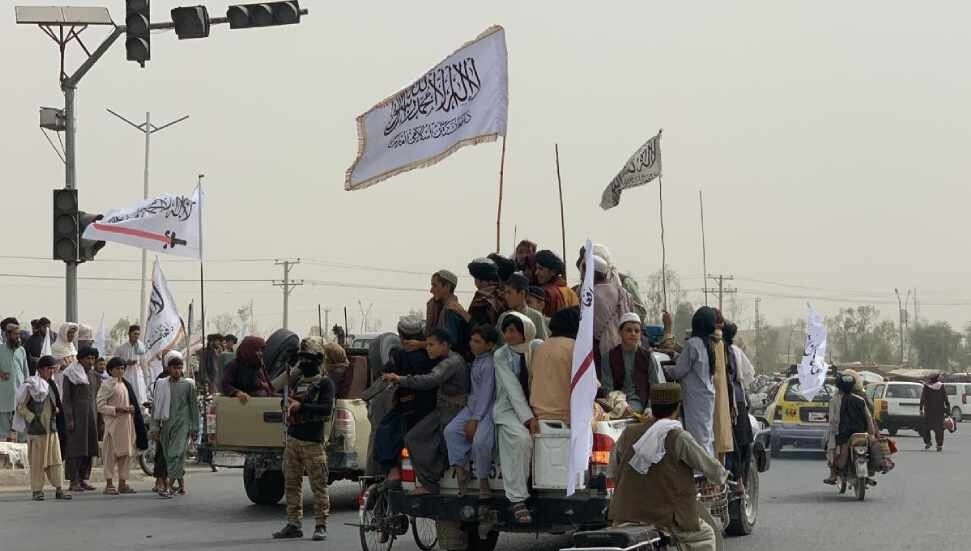 Taliban, Afganistan'da interneti kesti: Ülke genelinde “tam bir telekomünikasyon kesintisi” yaşandı