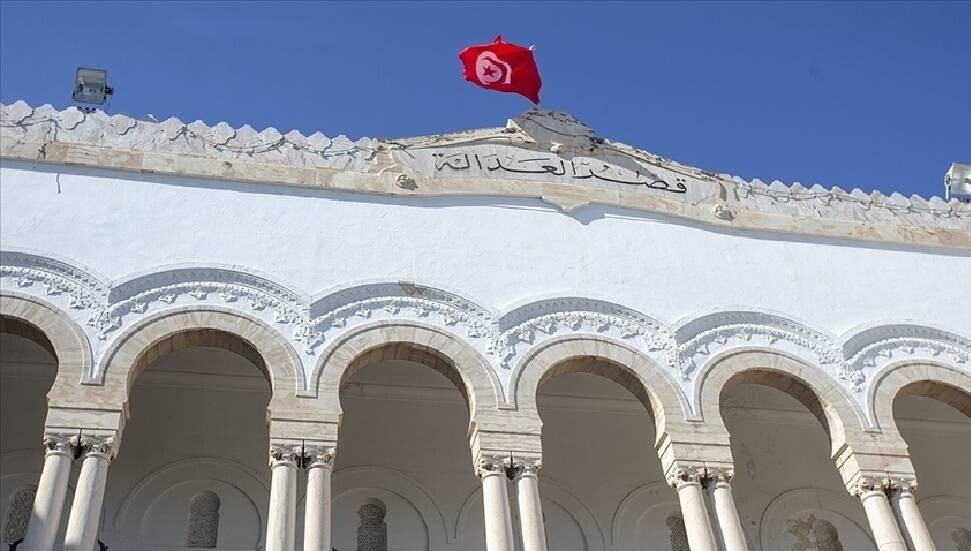 Tunus'ta Nahda Hareketi yöneticilerine hapis cezası