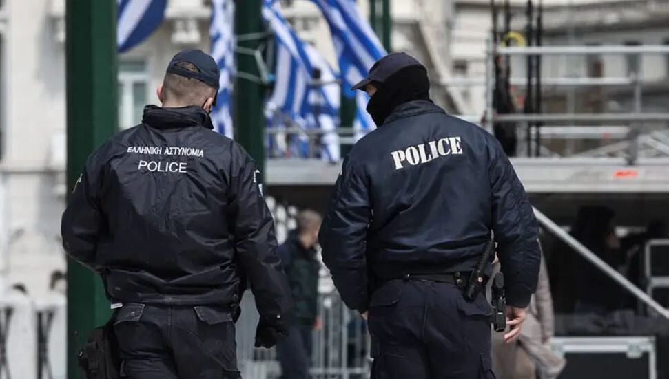 Güney Kıbrıs’ta polis memuru aleyhindeki şikayetlerden ötürü açığa alındı