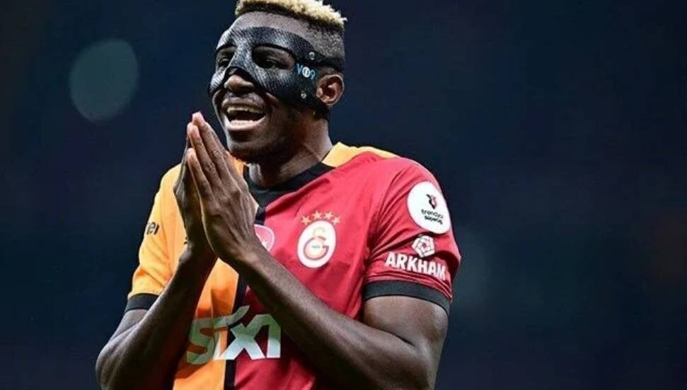 Napoli, Osimhen'i kamp kadrosuna almadı