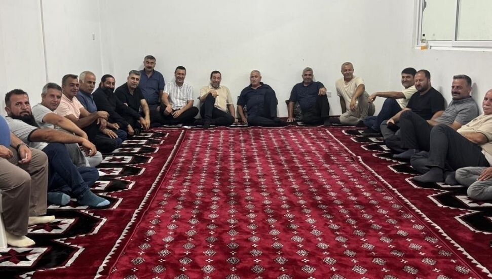Serdar Denktaş yeni parti hazırlıklarını sürdürüyor: Ülke sorunlarına seyirci kalamayız