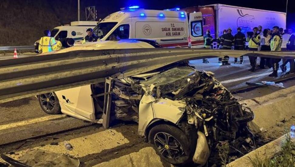 Türkiye'de bayramda trafik kazalarında 26 kişi hayatını kaybetti