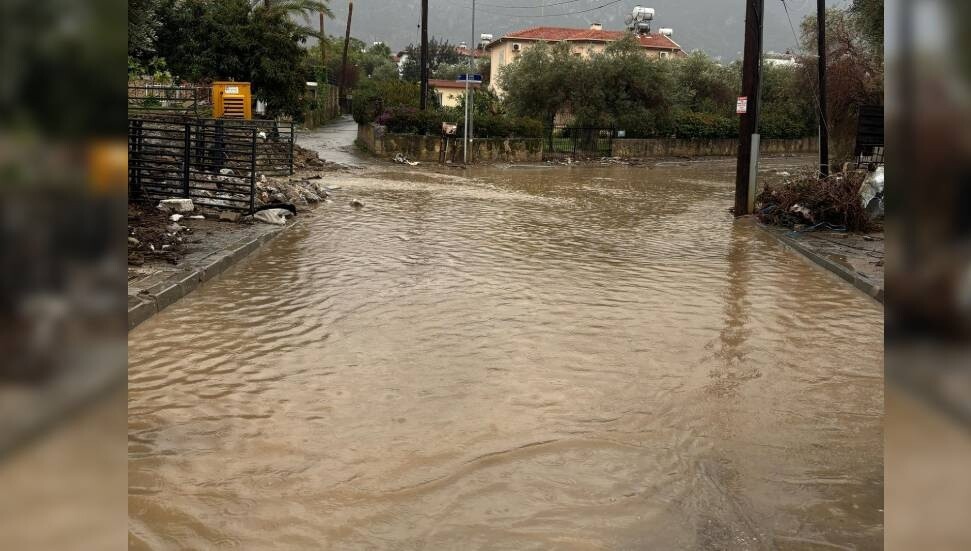 Gıda Mühendisleri'nden sel sonrası uyarı: Kirli suya temas eden hiçbir gıda güvenli değildir