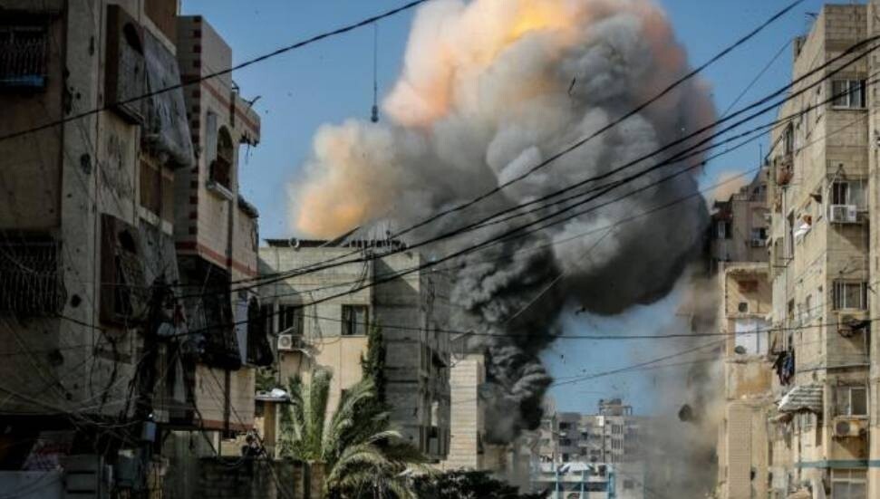 İsrail'in ateşkese rağmen Gazze'ye düzenlediği saldırılarda 3 Filistinli hayatını kaybetti