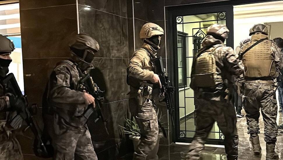 İstanbul'da zehir ağına operasyon: 305 gözaltı