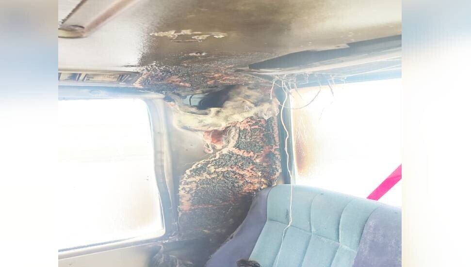 Lefkoşa-Girne ana yolunda bir minibüste yangın çıktı