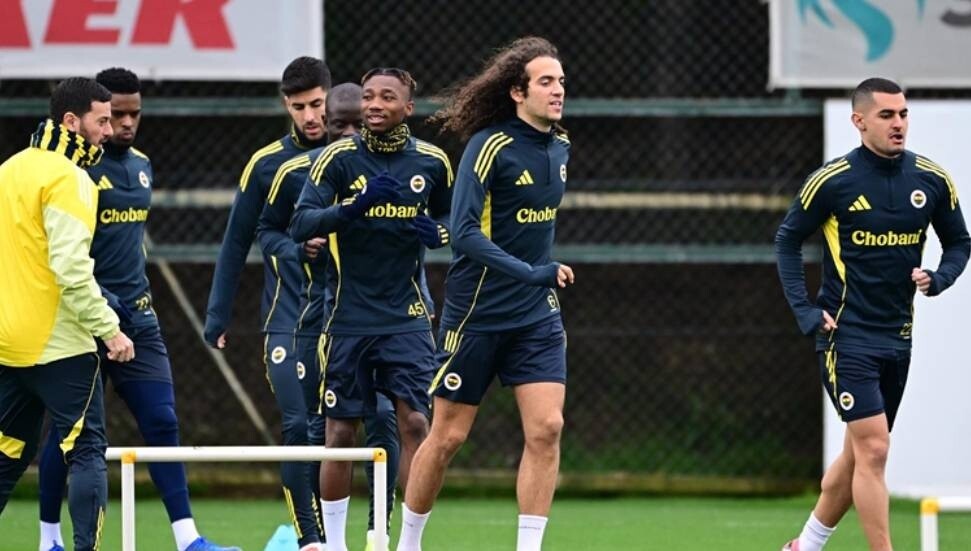 Fenerbahçe'nin Nottingham Forest maçı kamp kadrosu açıklandı
