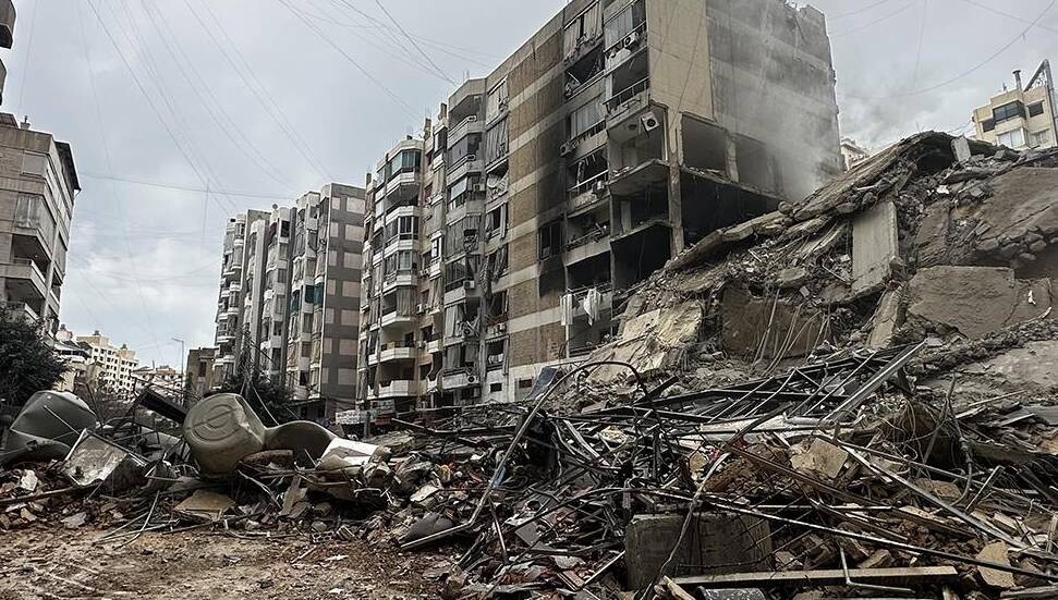 İsrail ordusu, Dahiye bölgesine hava saldırıları düzenliyor