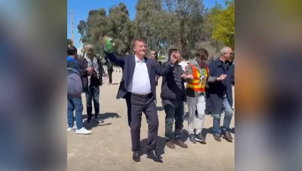 Arıklı: Nevruz şenliklerine katıldım, bu durum birilerini rahatsız etmiş olmalı, öküz altında buzağı arıyorlar