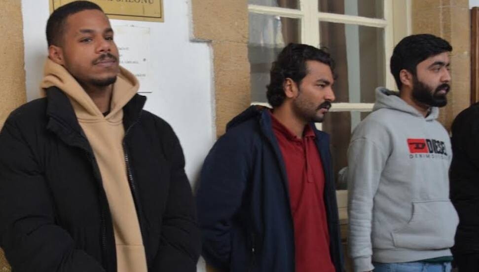 İkamet izinsiz 3 kişi tutuklandı: Zanlılardan biri 2023 yılından beri kaçak yaşıyordu!