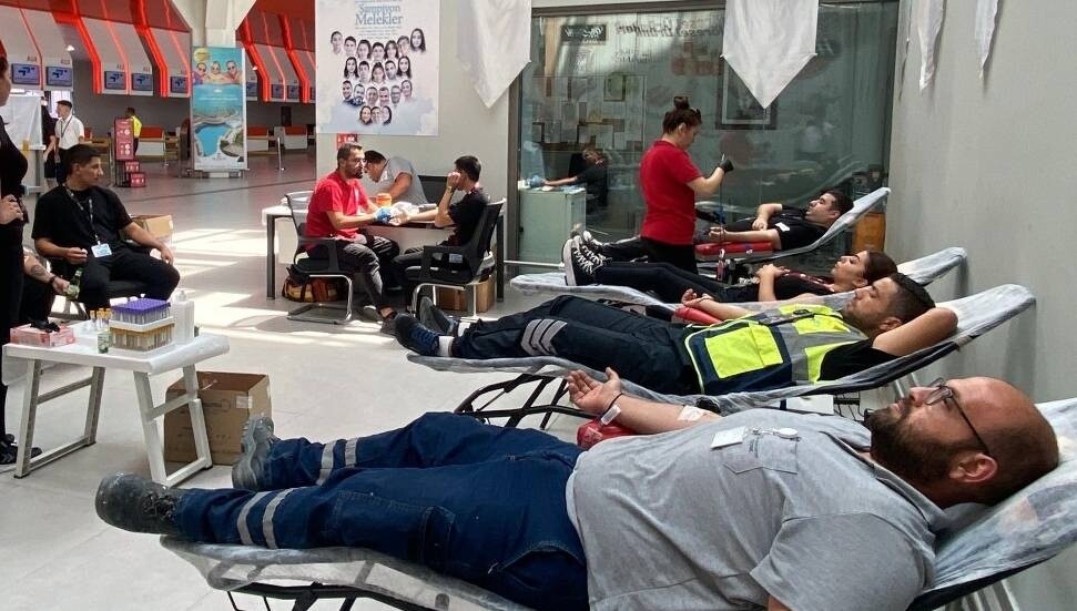 Ercan Havalimanı'nda kan bağış kampanyası düzenlendi
