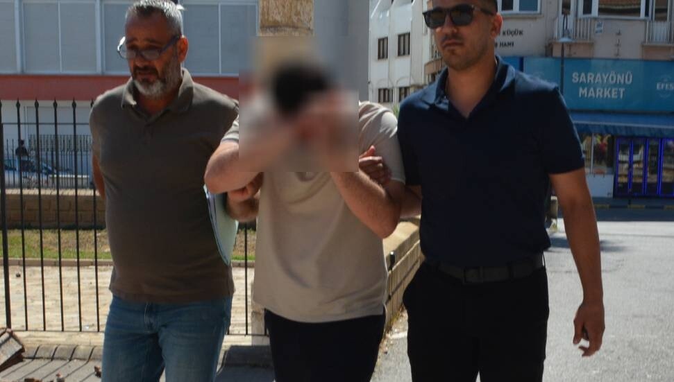 4 bin euro değerinde cep telefonu çalıp satmakla itham edildi: 'Komplo kuruldu' dedi