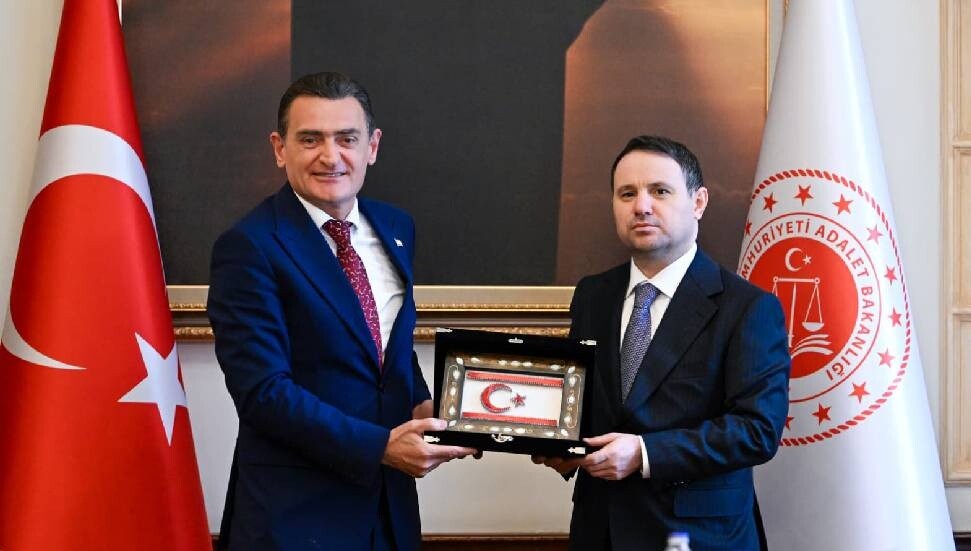 Dursun Oğuz, Akın Gürlek ile görüştü: Türkiye’nin garantörlüğü vazgeçilmezdir