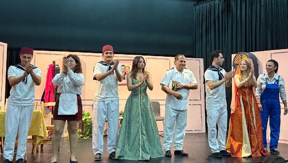 Esentepe Kültür Sarayı, Dünya Tiyatro Günü’nde yeniden kapılarını açtı