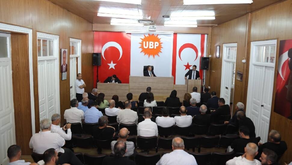 Ünal Üstel, UBP'nin belediye başkan adaylarını açıkladı!