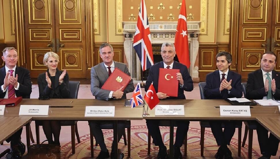 Türkiye ve İngiltere arasında ticaret alanında yeni anlaşmalar imzalandı