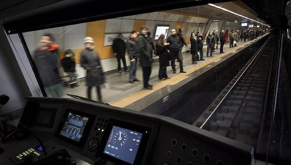 Kadıköy-Sabiha Gökçen Havalimanı Hattı'nda metro raydan çıktı