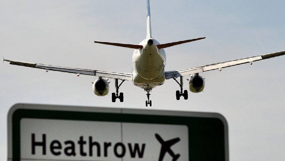 Heathrow Havalimanı'nda elektrik kesintisi sonrası uçuşlar yeniden başladı