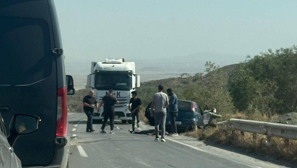 Dağyolu’nda önündeki araçları geçmeye çalışan sürücü kaza yaptı: 1 yaralı
