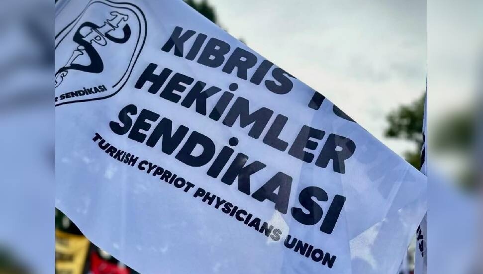 Tıp-İş, Erhürman'ı kutladı: Yeni dönem, demokrasi ve adalet temelinde inşa edilmeli!