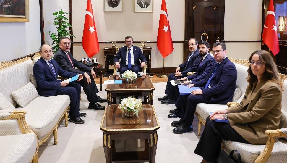 Yılmaz, Ömüraliyev ile görüştü: Üstel’in TDT toplantısına davet edilmesi Türk dünyası için önemli