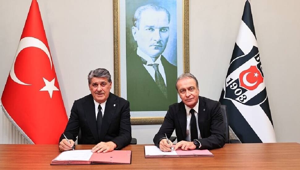 Beşiktaş'ta futbol direktörü Önder Özen oldu