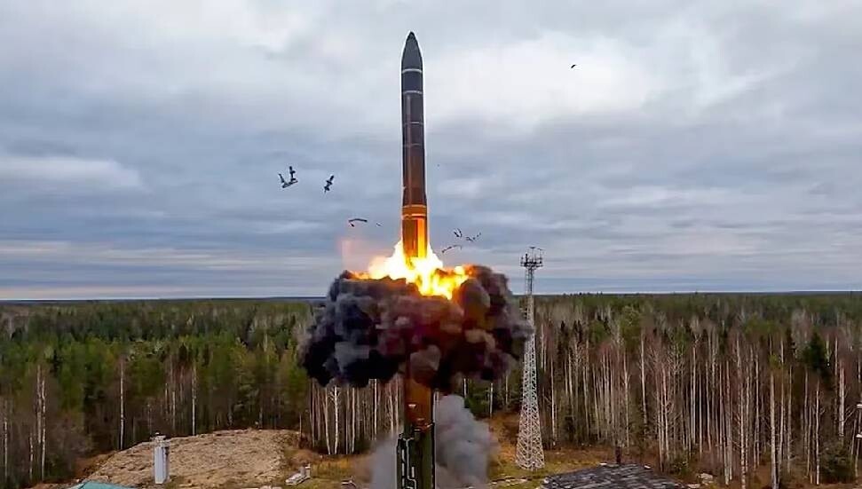 Rusya Oreşnik füzesiyle Kiev'in savunmasını test etti