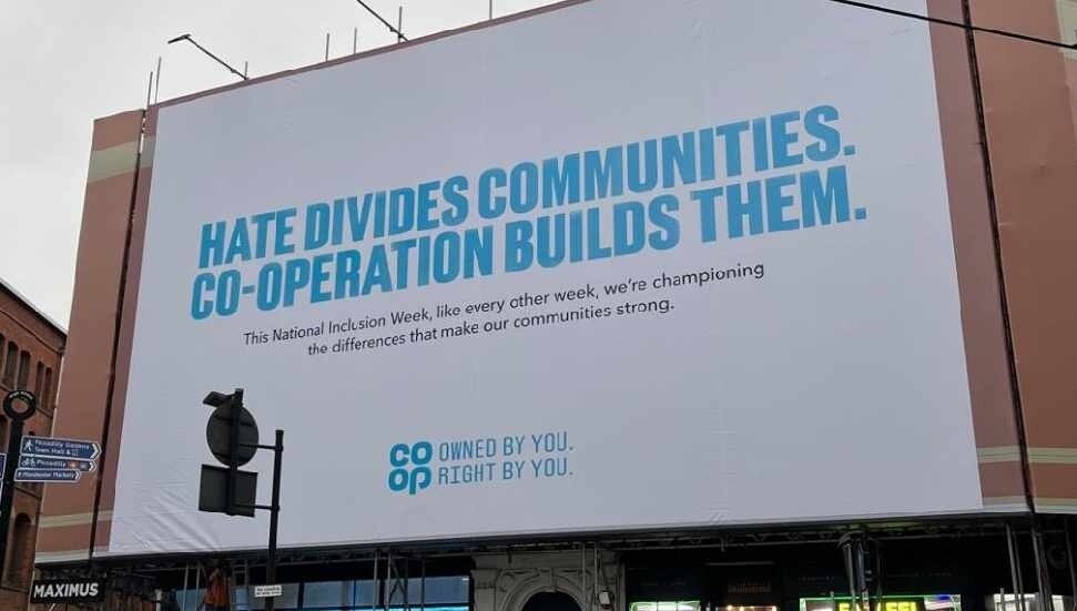 İngiltere'de Co-op, İsrail dahil 17 ülkeden ürün ve hizmet alımını durduracağını duyurdu