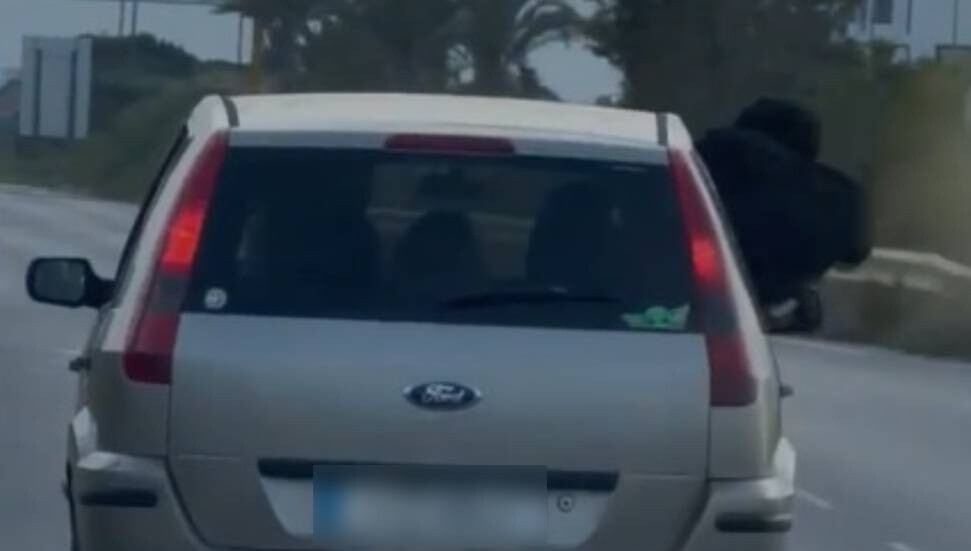 Trafik güvenliği ve insan hayatını tehlikeye atan sürücü ile yolcu rapor edildi