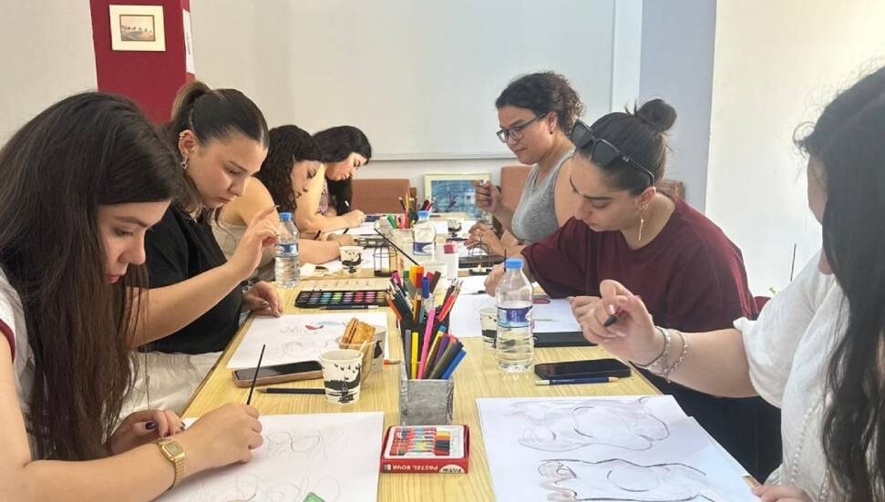 DAÜ-PDRAM Sanat Terapisi Atölyesi düzenledi
