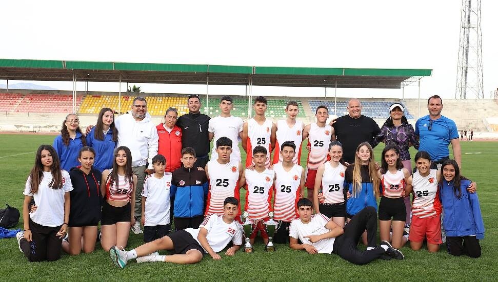 Şehit Turgut Ortaokulu’ndan çifte birincilik