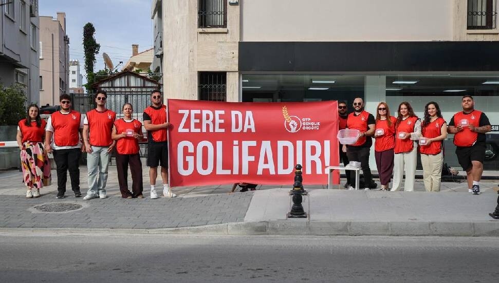 CTP Gençlik Örgütü’nden “golifa”lı vatandaşlık protestosu