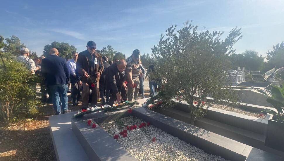 Zehra-Özker Özgür mezarları başında anıldı