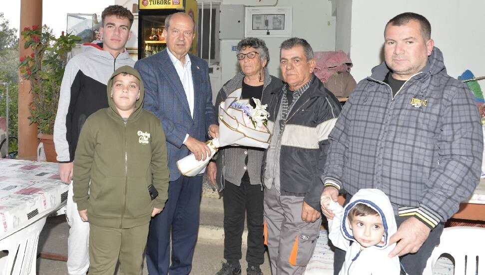 Tatar depremde hayatını kaybeden Güzelyurt bölgesindeki vatandaşların ailelerini ziyaret etti