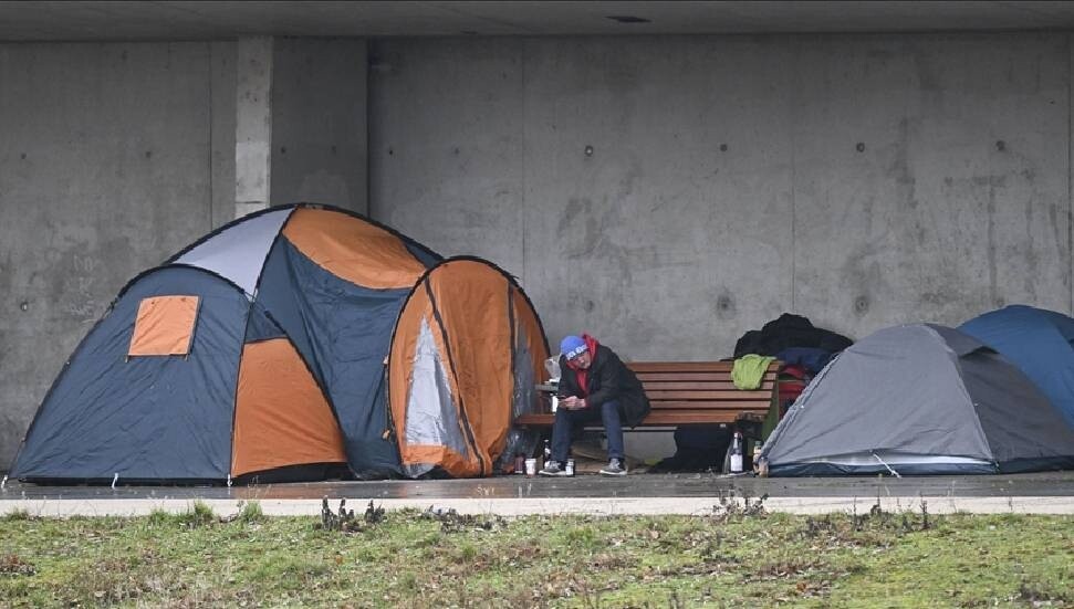 Almanya'da yoksulluk tehdidi altındaki nüfus 2025'te 17,6 milyona ulaştı